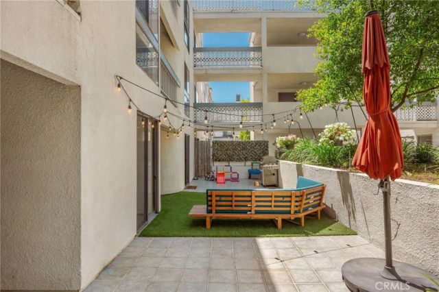15325 Magnolia Boulevard Boulevard 103, Sherman Oaks, CA 91403