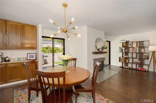 15325 Magnolia Boulevard Boulevard 103, Sherman Oaks, CA 91403
