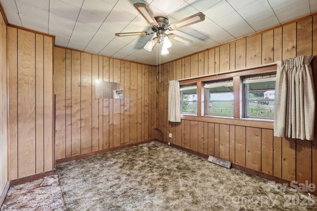 209 Virginia Avenue, Marion, NC 28752