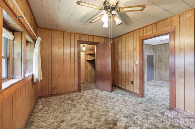 209 Virginia Avenue, Marion, NC 28752