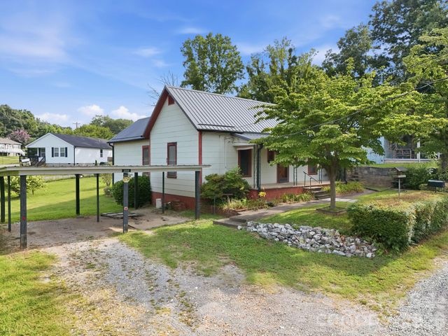 209 Virginia Avenue, Marion, NC 28752