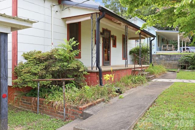 209 Virginia Avenue, Marion, NC 28752