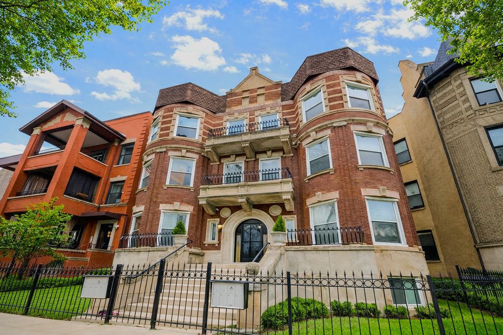 4518 S King Drive 2A, Chicago, IL 60653