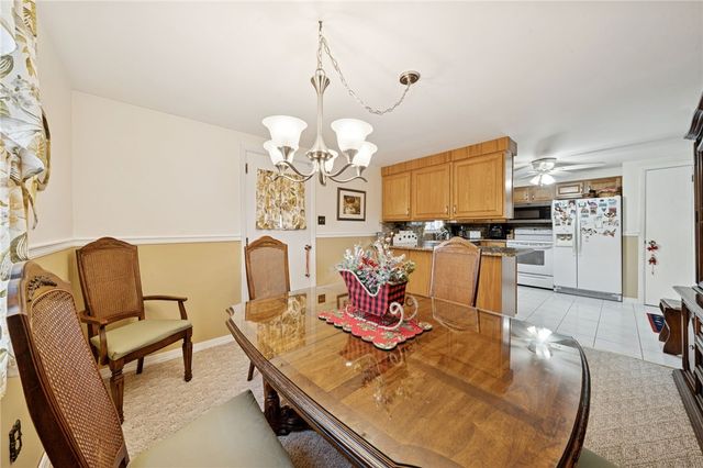 140 Possum Hollow Rd, Hempfield Twp, PA 15601