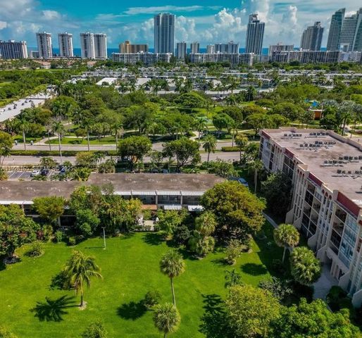 1001 E Three Islands Blvd 36, Hallandale Beach, FL 33009