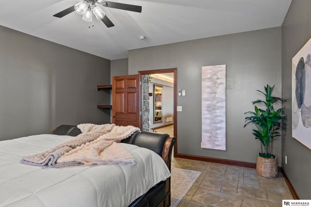 709 Pier 3, Lincoln, NE 68528