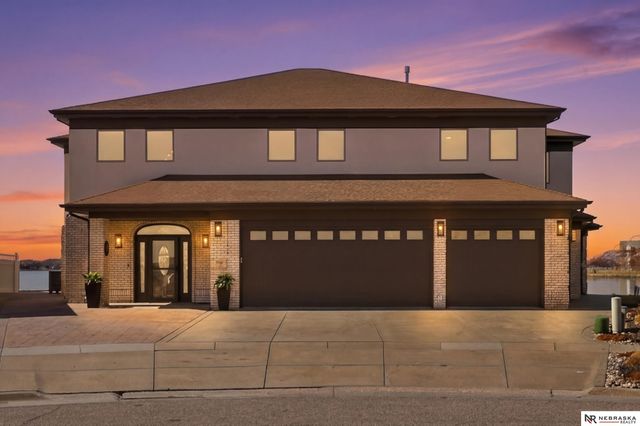 709 Pier 3, Lincoln, NE 68528