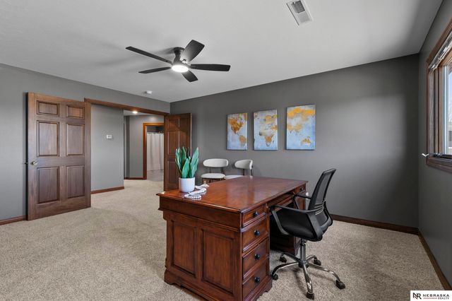 709 Pier 3, Lincoln, NE 68528