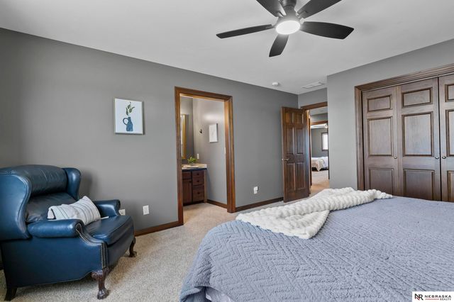 709 Pier 3, Lincoln, NE 68528