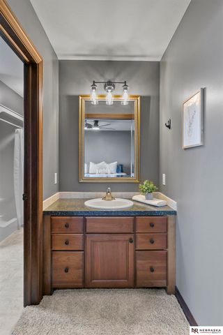 709 Pier 3, Lincoln, NE 68528