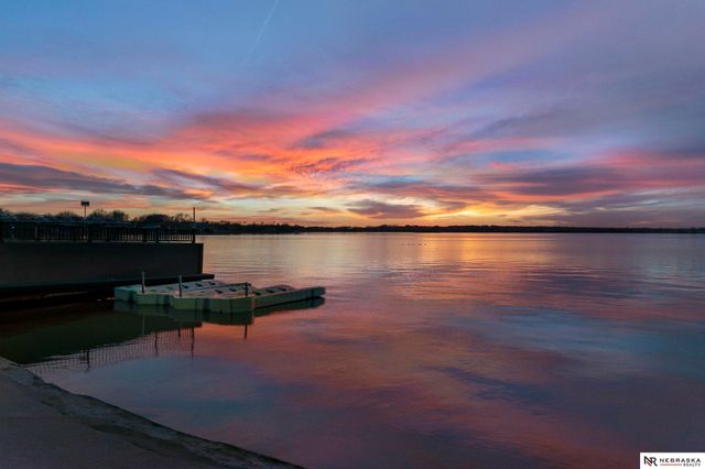 709 Pier 3, Lincoln, NE 68528