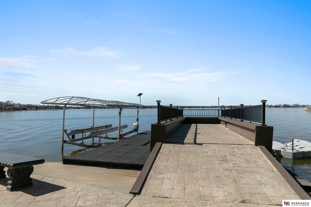 709 Pier 3, Lincoln, NE 68528