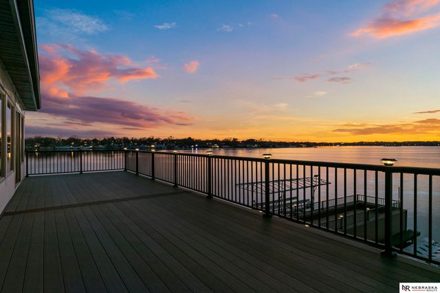 709 Pier 3, Lincoln, NE 68528