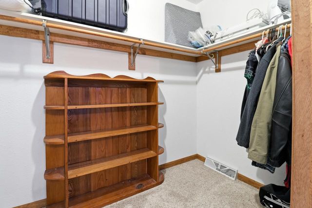 6817 Sandy LANE, Waterford, WI 53185