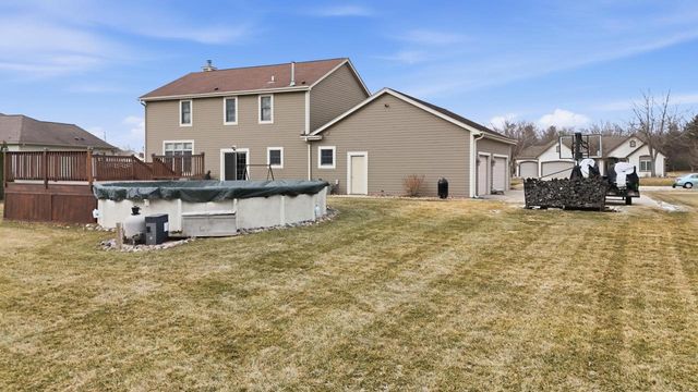 6817 Sandy LANE, Waterford, WI 53185