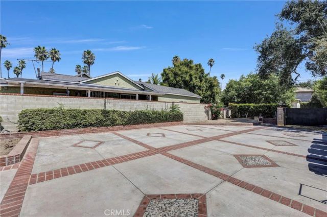 1325 Glen, Pasadena, CA 91103