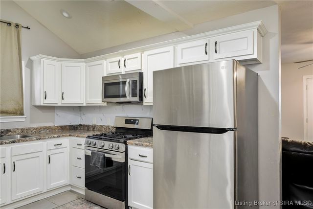 1626 Kehoe Lane, Jeffersonville, IN 47130