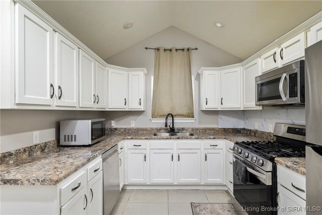 1626 Kehoe Lane, Jeffersonville, IN 47130