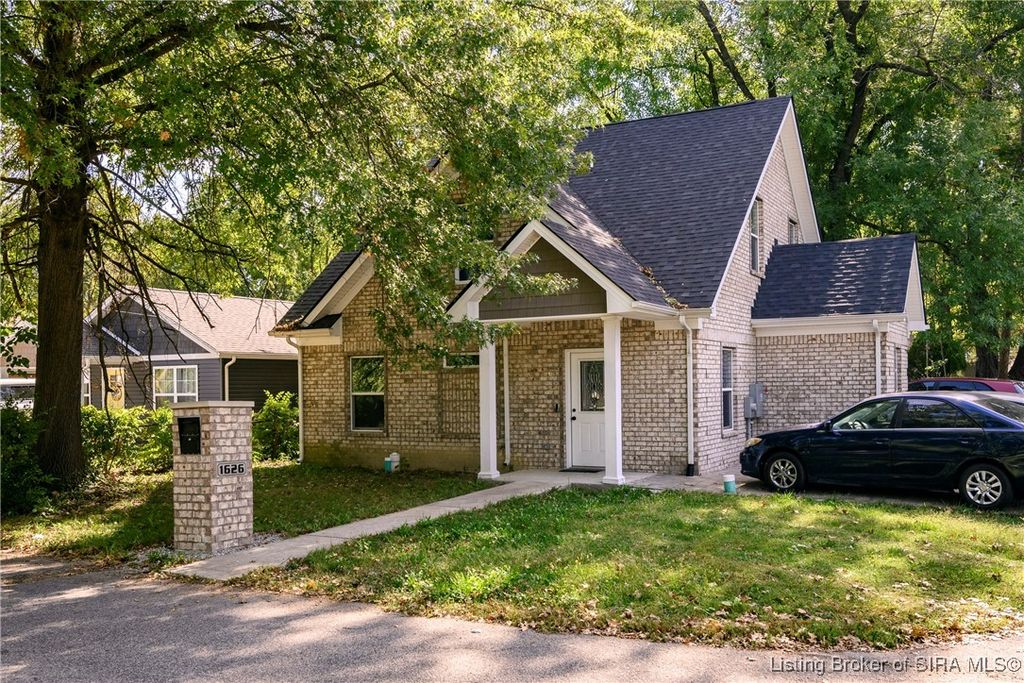 1626 Kehoe Lane, Jeffersonville, IN 47130