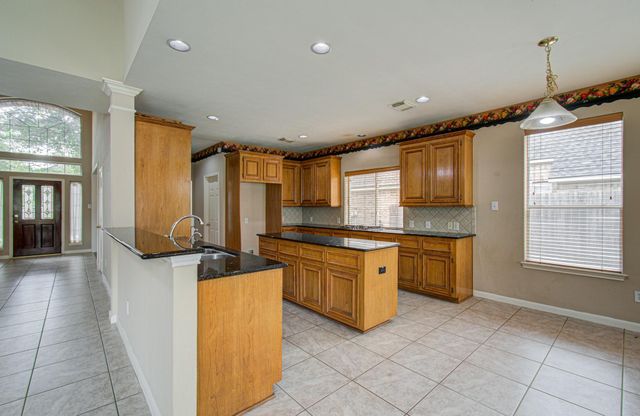 15919 Hurstfield Pointe Drive, Cypress, TX 77429