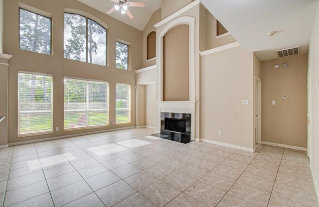 15919 Hurstfield Pointe Drive, Cypress, TX 77429