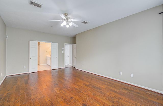 15919 Hurstfield Pointe Drive, Cypress, TX 77429