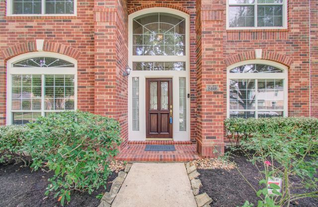 15919 Hurstfield Pointe Drive, Cypress, TX 77429