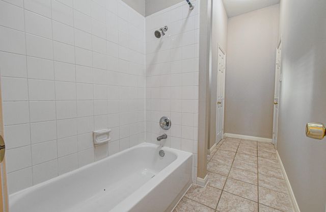 15919 Hurstfield Pointe Drive, Cypress, TX 77429