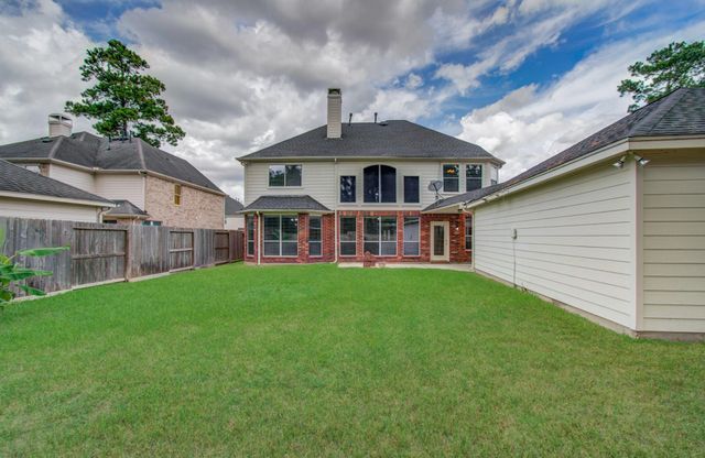 15919 Hurstfield Pointe Drive, Cypress, TX 77429