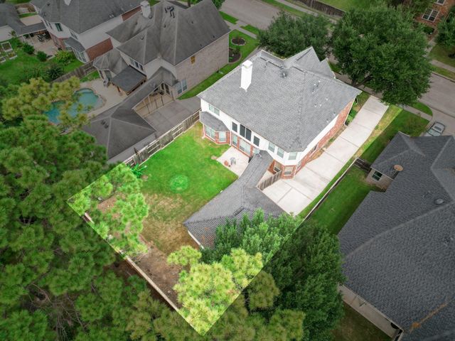 15919 Hurstfield Pointe Drive, Cypress, TX 77429