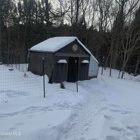 250 Co Rd 61, Cambridge, NY 12816