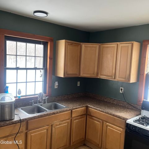 250 Co Rd 61, Cambridge, NY 12816