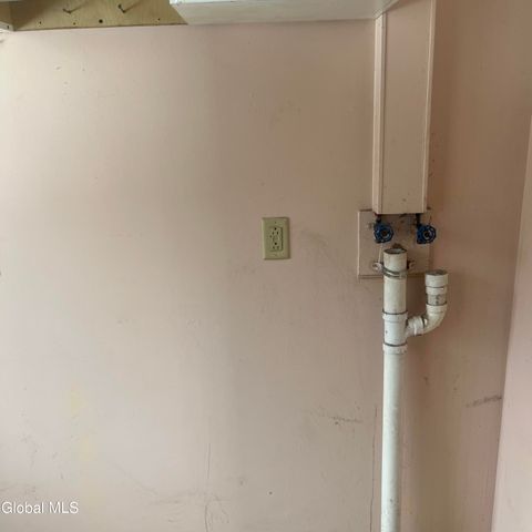 250 Co Rd 61, Cambridge, NY 12816