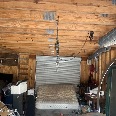 250 Co Rd 61, Cambridge, NY 12816