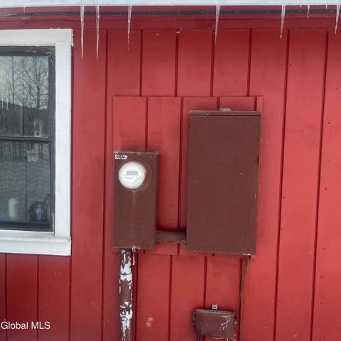 250 Co Rd 61, Cambridge, NY 12816