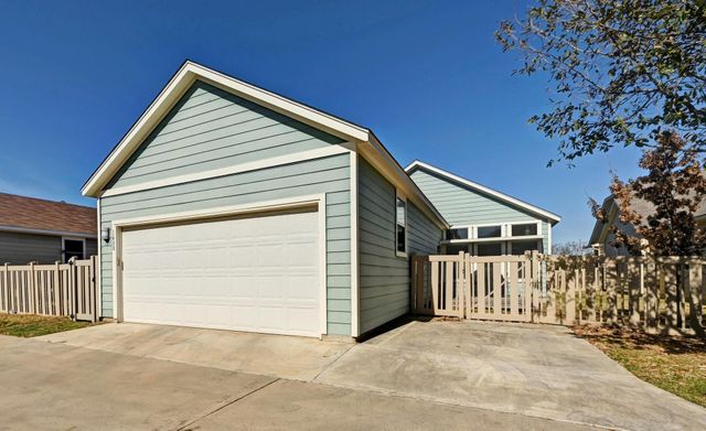 1480 Sanders, Kyle, TX 78640