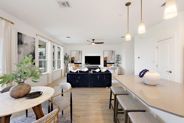 17316 Hattie TRCE, Austin, TX 78738