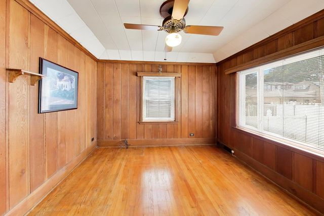 6744 N Oconto Avenue, Chicago, IL 60631