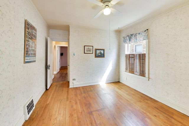 6744 N Oconto Avenue, Chicago, IL 60631