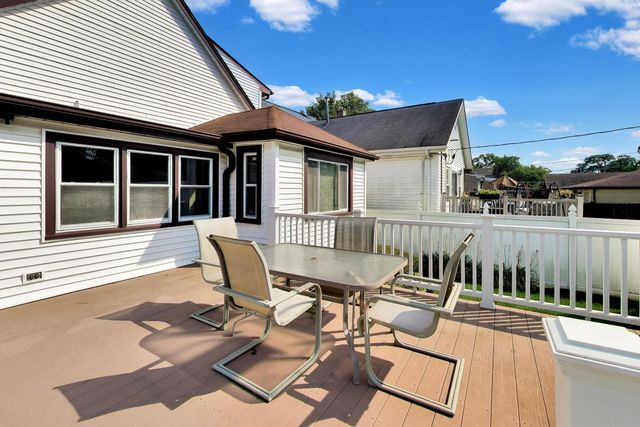 6744 N Oconto Avenue, Chicago, IL 60631
