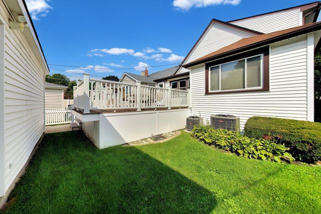 6744 N Oconto Avenue, Chicago, IL 60631