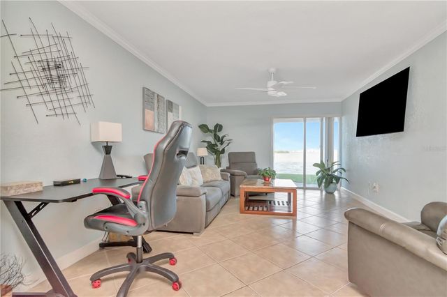 2675 ST JOSEPHS DRIVE E B, Dunedin, FL 34698