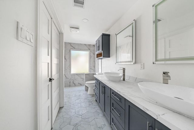 10710 Shawnbrook Drive, Houston, TX 77071