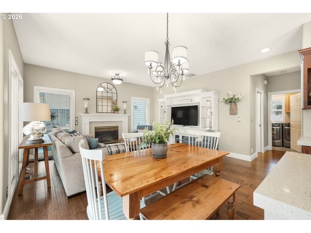 3085 Ne SUNBURST Ave, Hillsboro, OR 97124