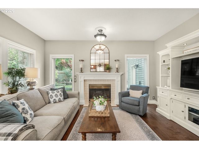 3085 Ne SUNBURST Ave, Hillsboro, OR 97124
