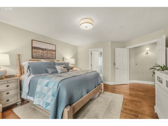 3085 Ne SUNBURST Ave, Hillsboro, OR 97124