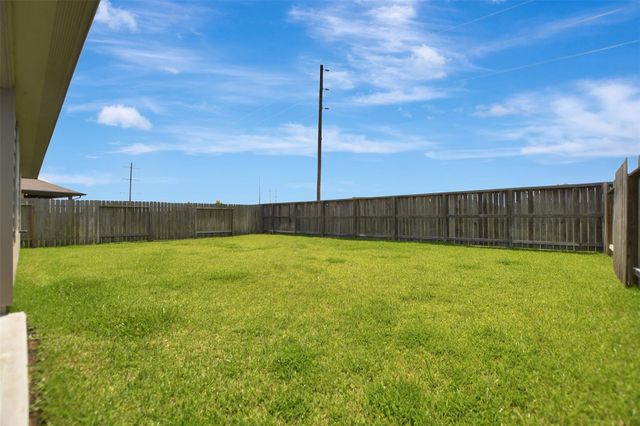 20322 Green Mountain Drive, New Caney, TX 77357