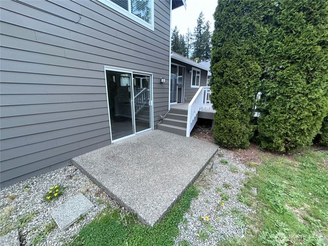 28016 231st Place SE, Maple Valley, WA 98038