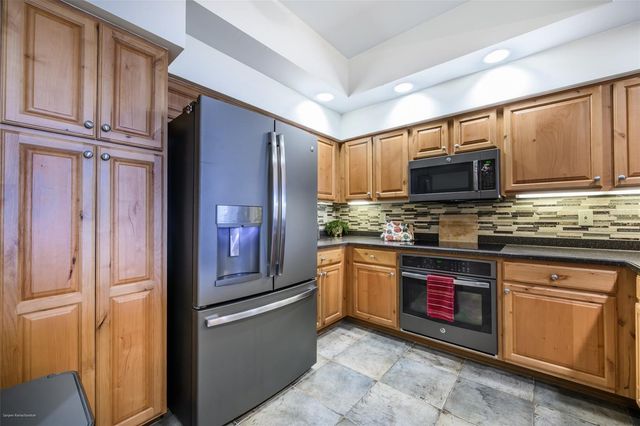 3313 SUNSET KEY CIRCLE 104, Punta Gorda, FL 33955