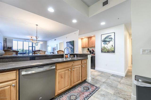 3313 SUNSET KEY CIRCLE 104, Punta Gorda, FL 33955